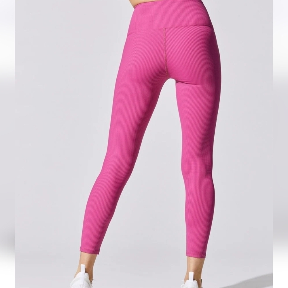 CARBON38 Ribbed 7/8 Lcgging In Magenta. Size Small - Picture 5 of 11
